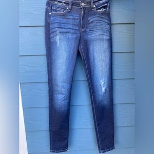 Full Length Distressed KanCan Jeans size 27